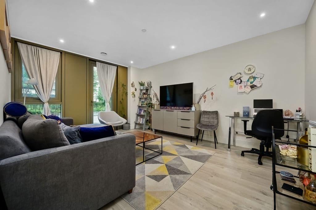 The Warwick Lane Residence by Aureva